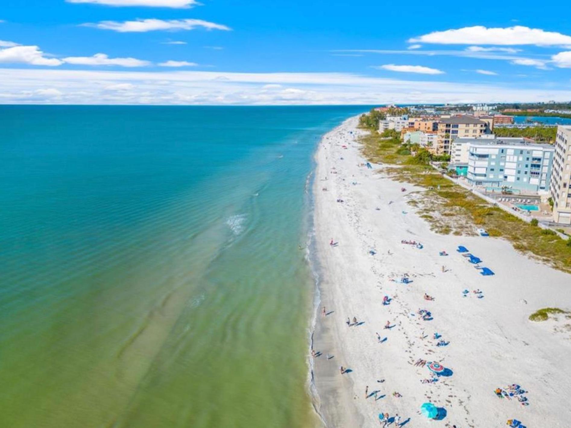 Intercoastal Beach Suite Clearwater Exterior photo
