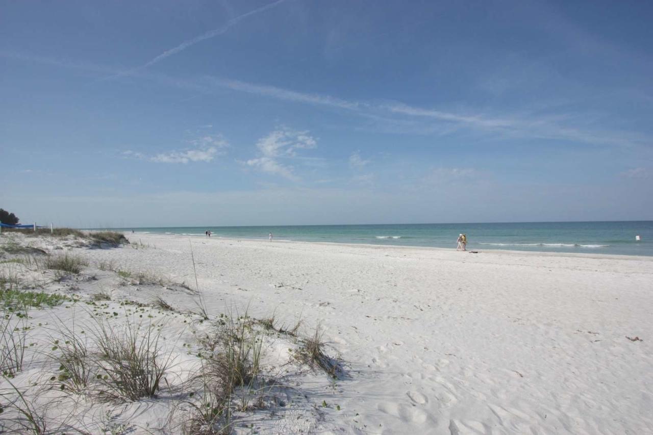 Intercoastal Beach Suite Clearwater Exterior photo
